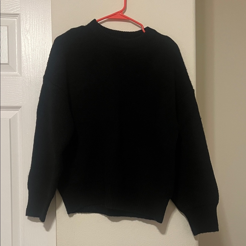 OAK + FORT Women's Black Crewneck Sweater